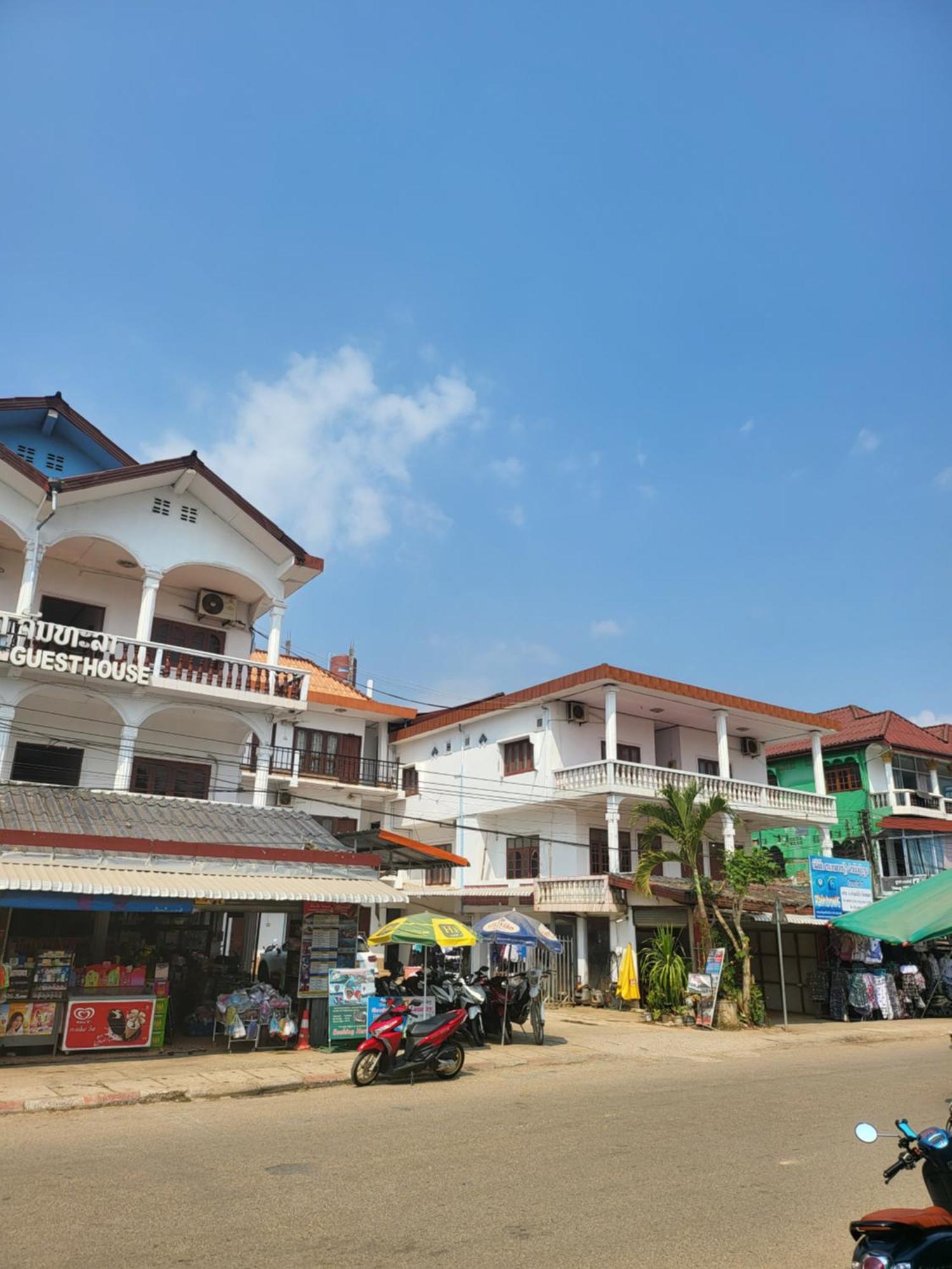 Vang Vieng Chanthala Hotel 1 Exterior foto
