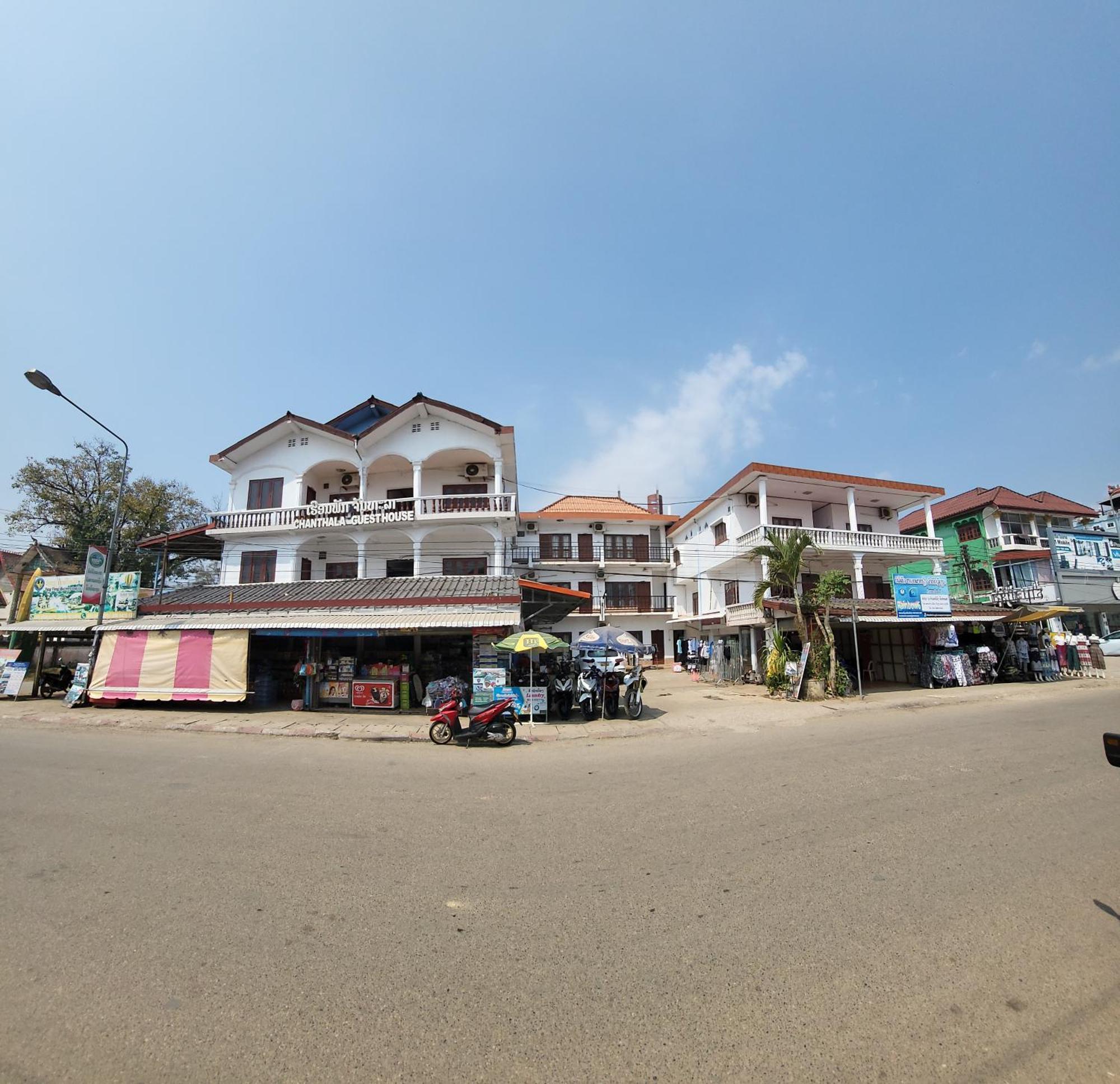 Vang Vieng Chanthala Hotel 1 Exterior foto